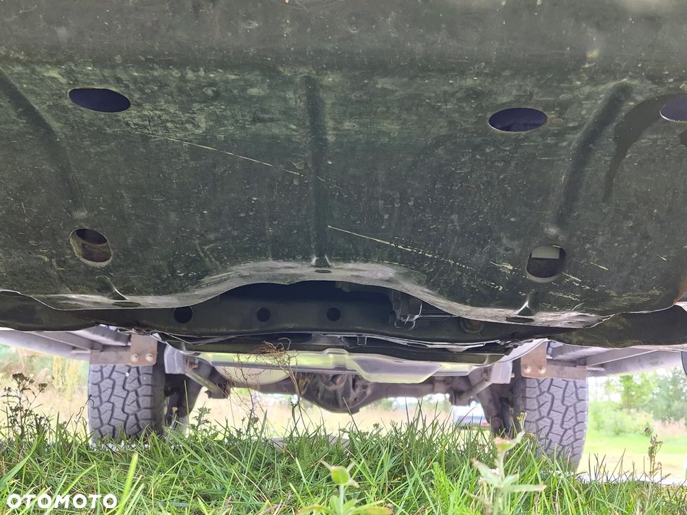 Toyota Land Cruiser KJ90 3.0 TD - 24