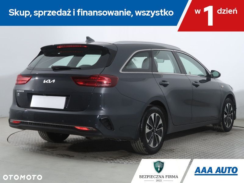 Kia Ceed - 7
