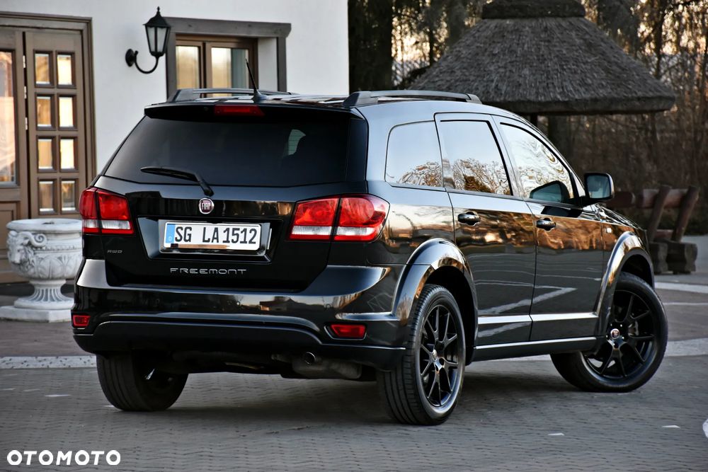 Fiat Freemont 2.0 Multijet 16V DPF Automatik Allrad Black Code - 20