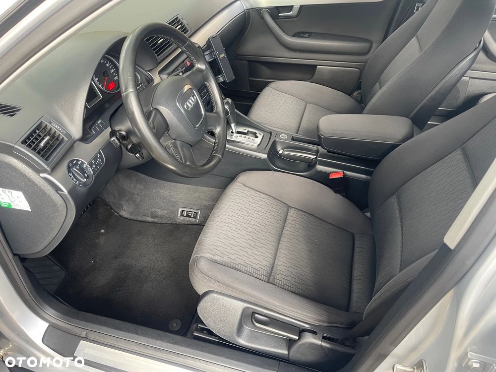 Audi A4 Avant 2.0 TDI DPF multitronic - 8