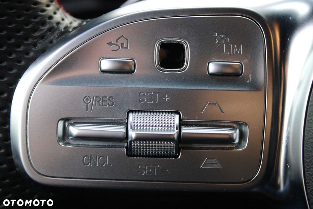 Mercedes-Benz CLA - 26