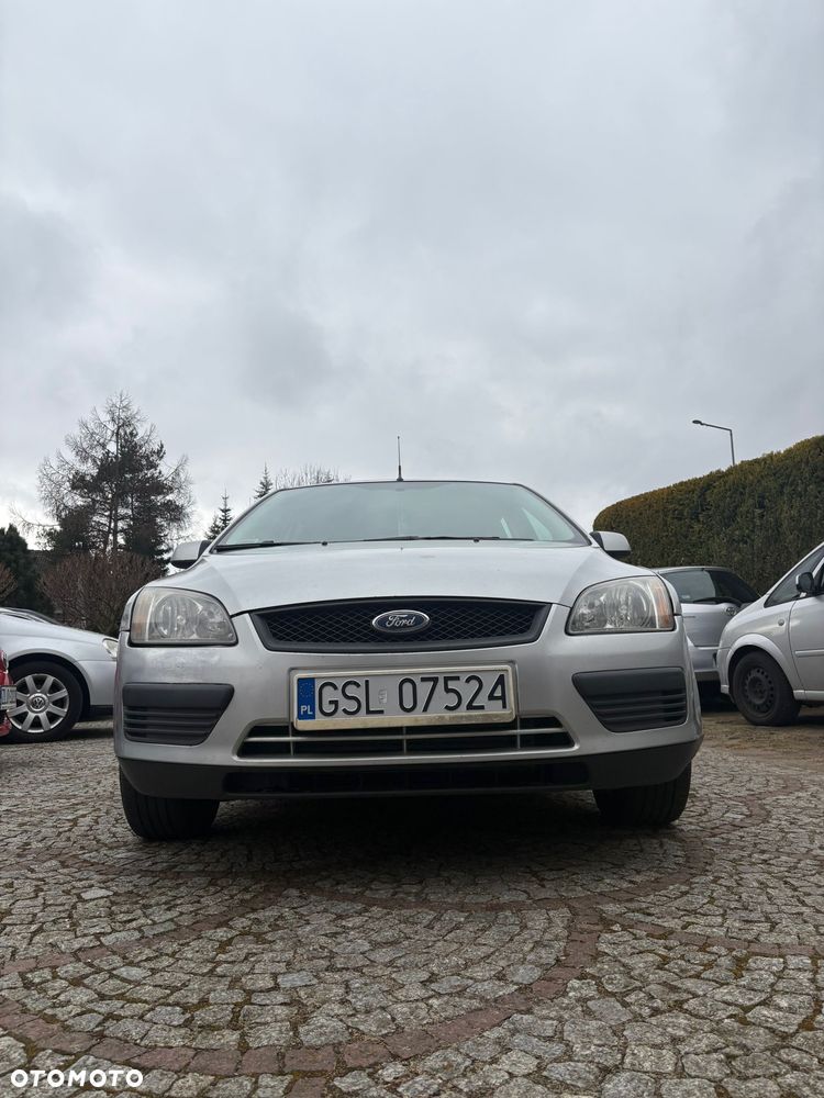 Ford Focus 1.8 TDCi Ambiente - 4
