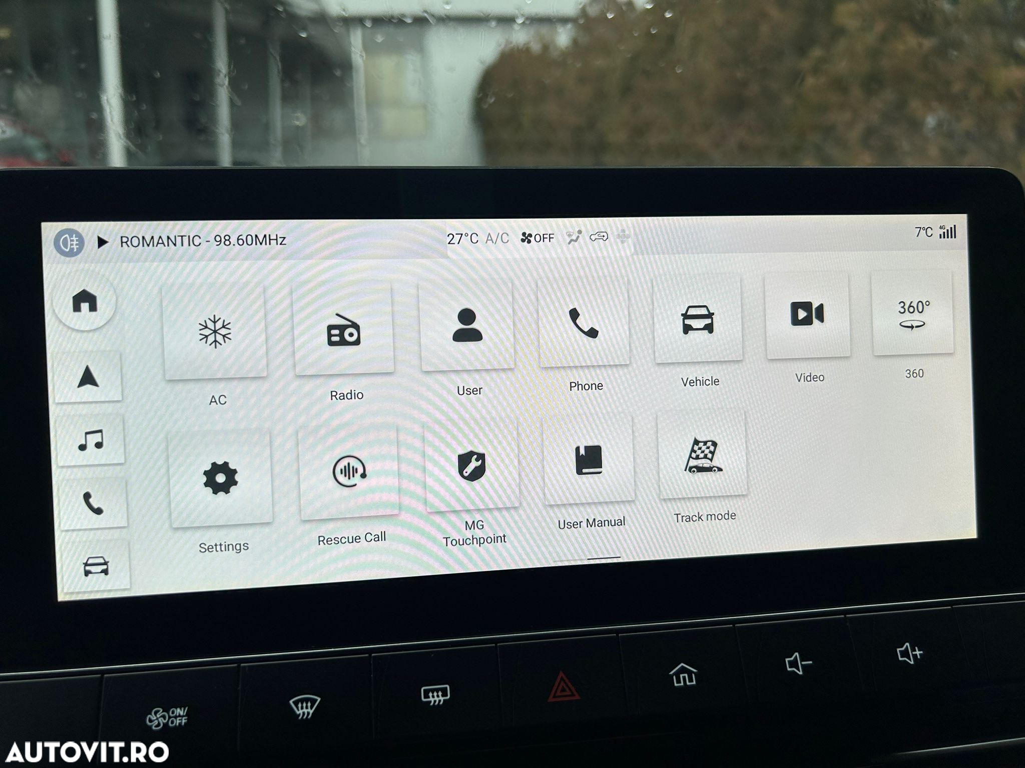 MG MG4 EV 64 kWh XPower - 12