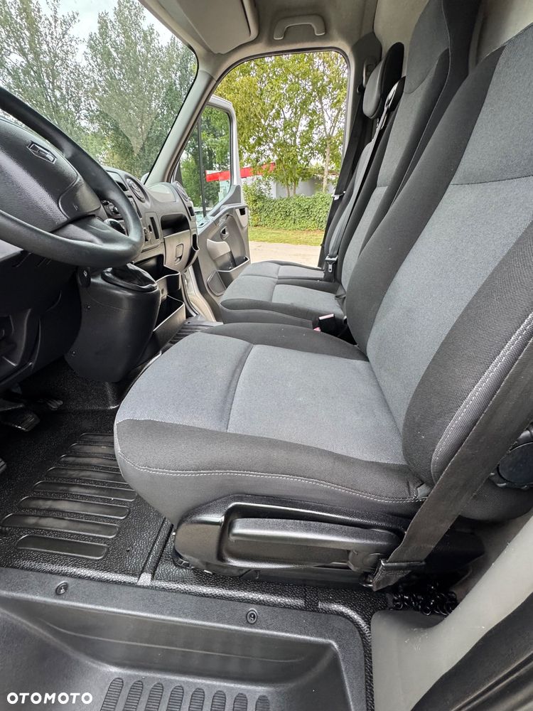 Renault Master - 25