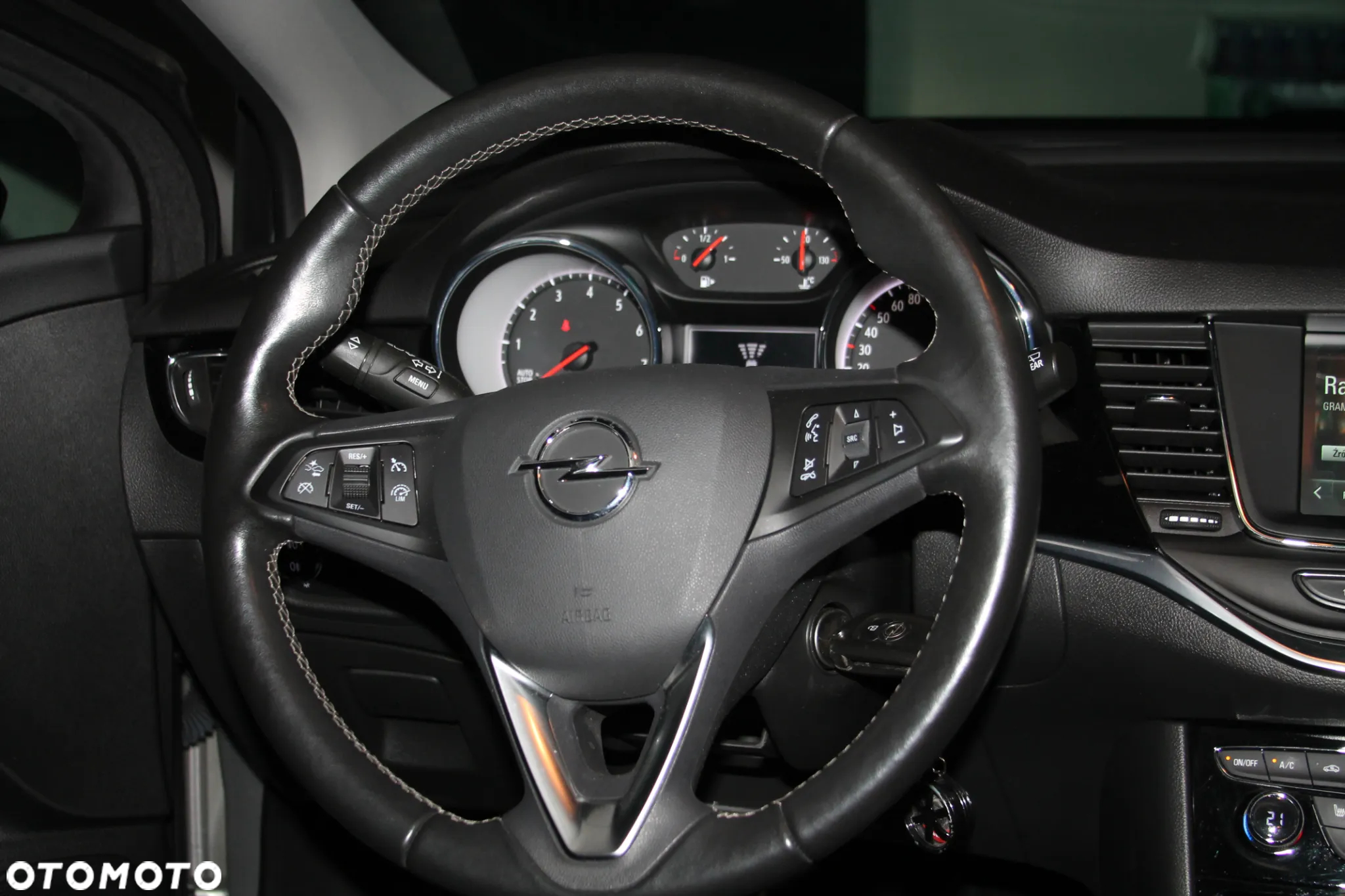 Opel Astra V 1.2 T Elegance S&S - 21