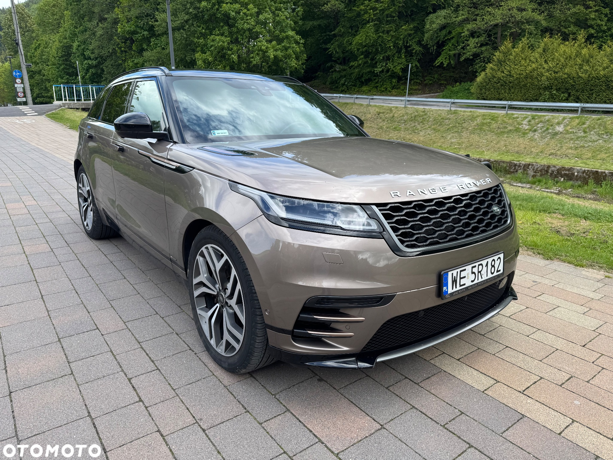 Land Rover Range Rover Velar D300 Dynamic HSE - 5