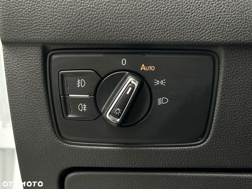 Volkswagen Passat 2.0 TDI EVO Elegance DSG - 21