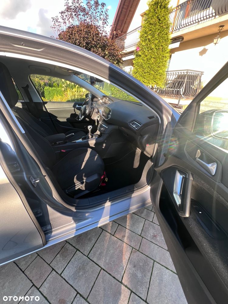 Peugeot 308 1.6 e-HDi Active S&S - 15