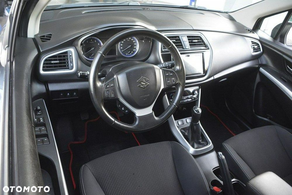 Suzuki SX4 S-Cross 1.0 T Premium - 11