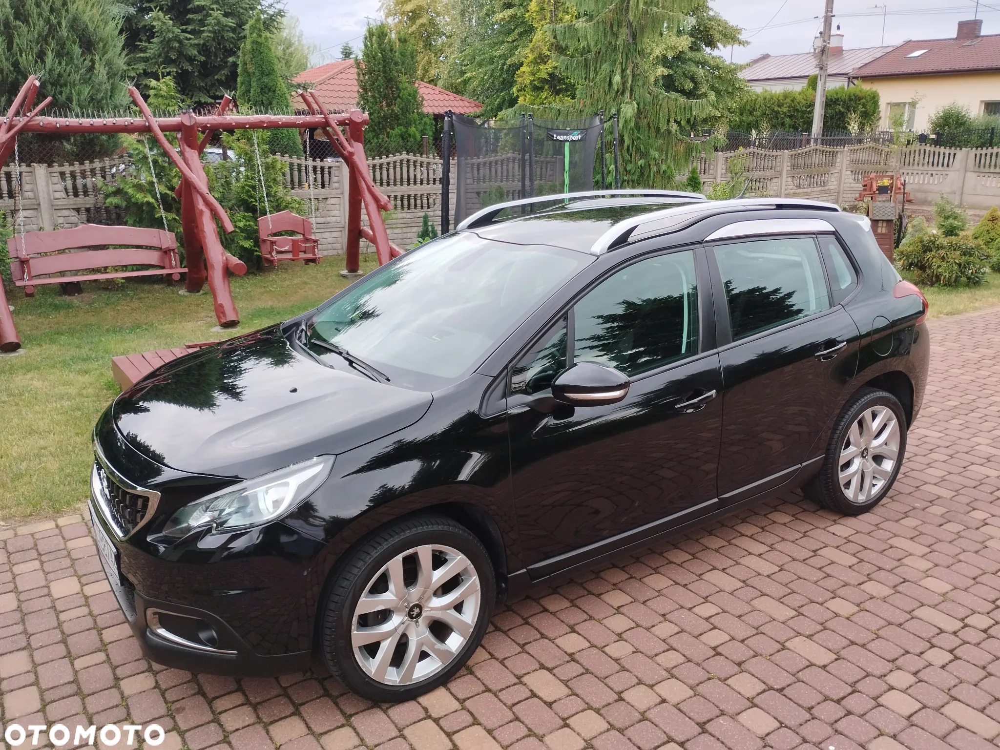 Peugeot 2008 1.6 e-HDi Allure S&S - 5