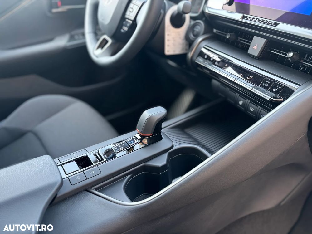 Toyota C-HR - 15