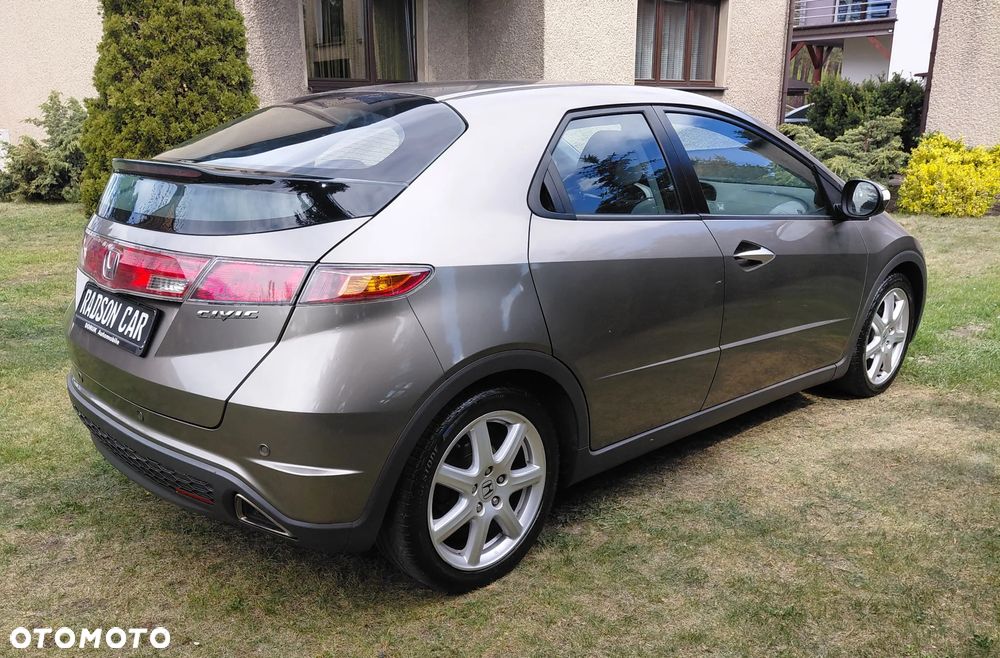 Honda Civic 1.8i-VTEC Sport - 9