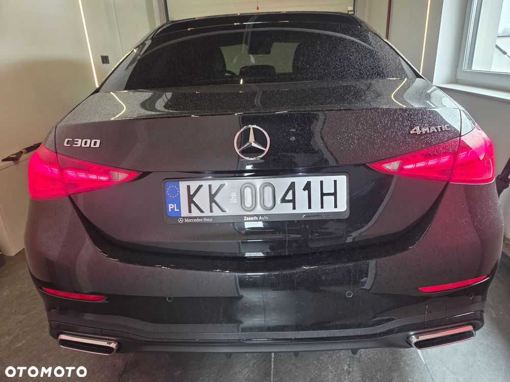 Mercedes-Benz Klasa C 300 4MATIC 9G-TRONIC - 21