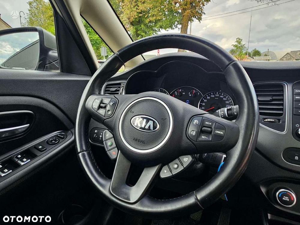 Kia Carens 1.7 CRDi 115 Dream-Team Edition - 30
