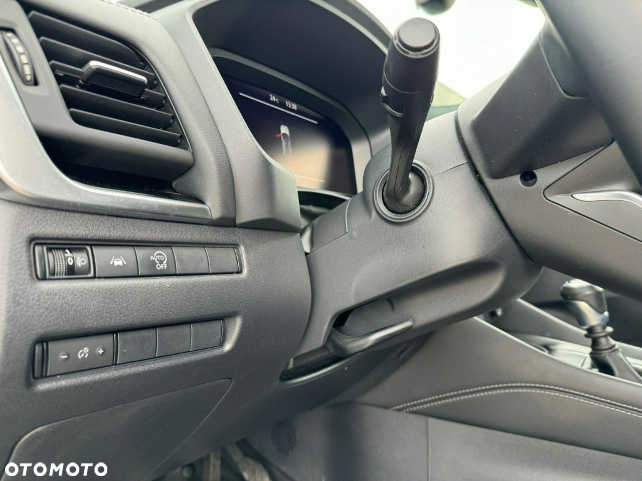 Nissan Qashqai 1.3 DIG-T N-Connecta - 17