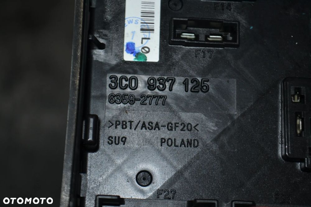 VW AUDI SEAT SKODA SKRZYNKA BEZPIECZNIKÓW 3C0937125 - 2