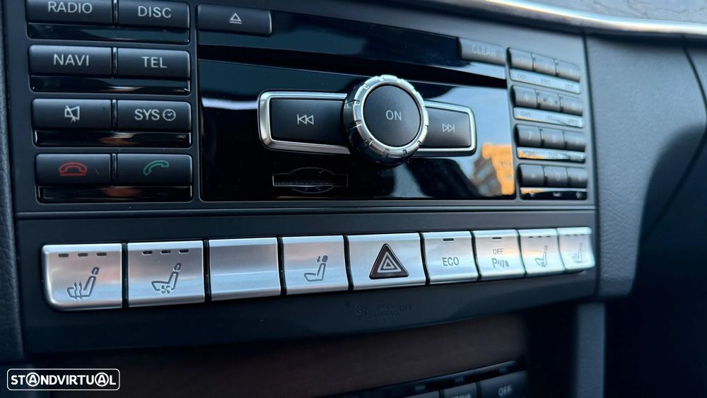 Mercedes-Benz E 250 T CDI DPF BlueEFFICIENCY 7G-TRONIC Avantgarde - 12