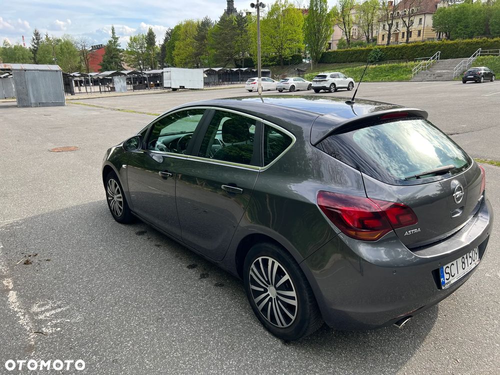 Opel Astra 1.4 T Cosmo - 8