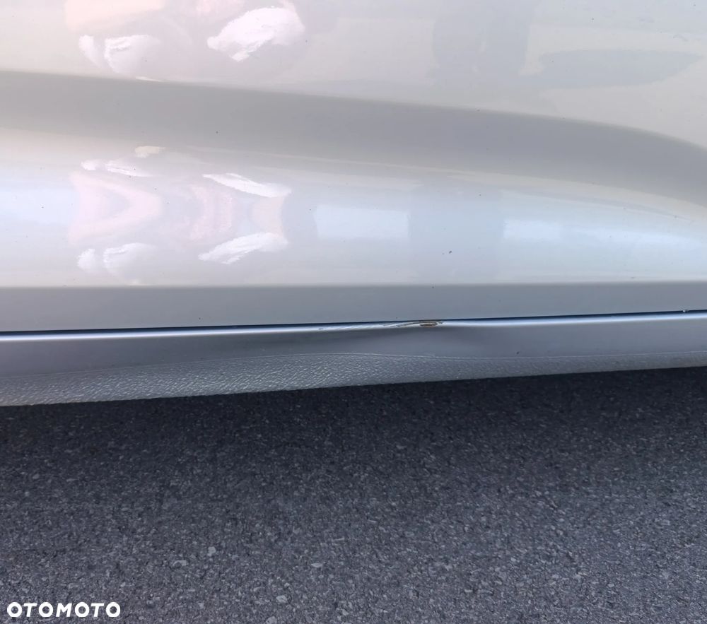 Kia Carens 1.7 CRDi 141 Edition 7 - 8