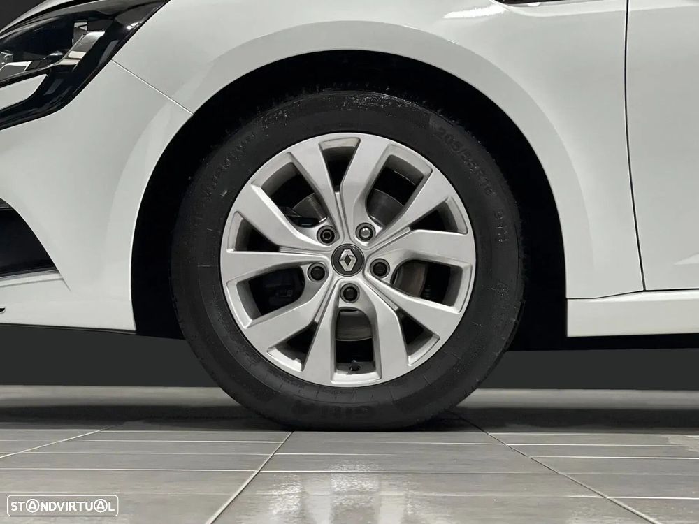 Renault Mégane Sport Tourer - 13