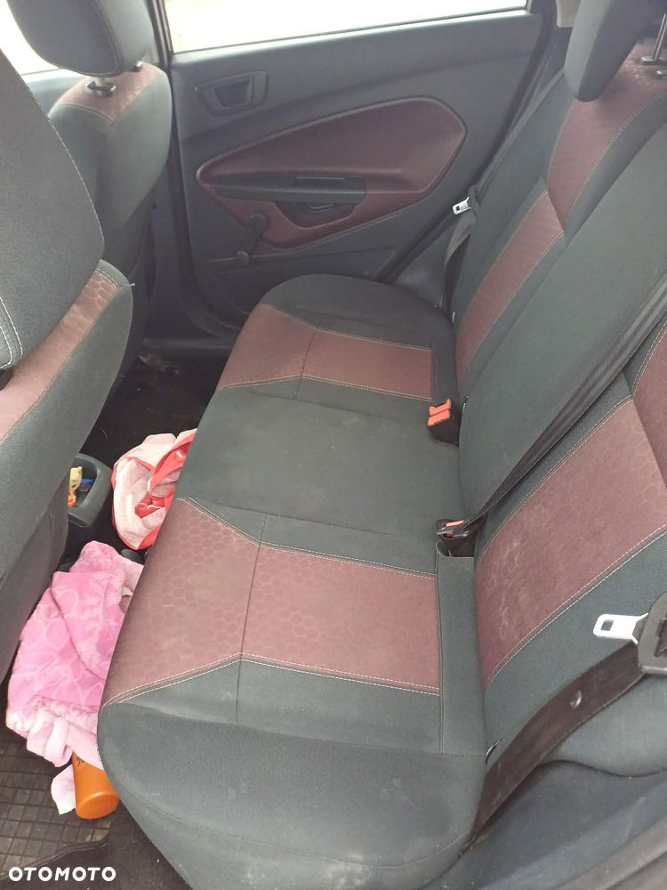 Ford Fiesta - 13