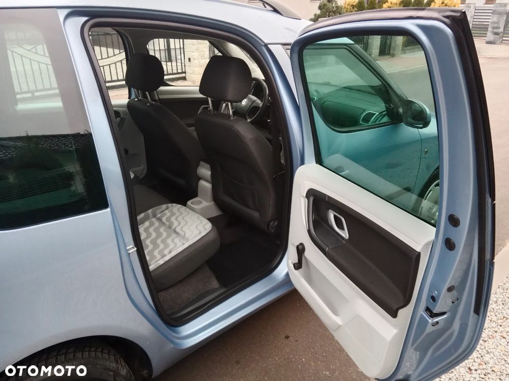 Skoda Roomster 1.6 16V Style PLUS EDITION - 9