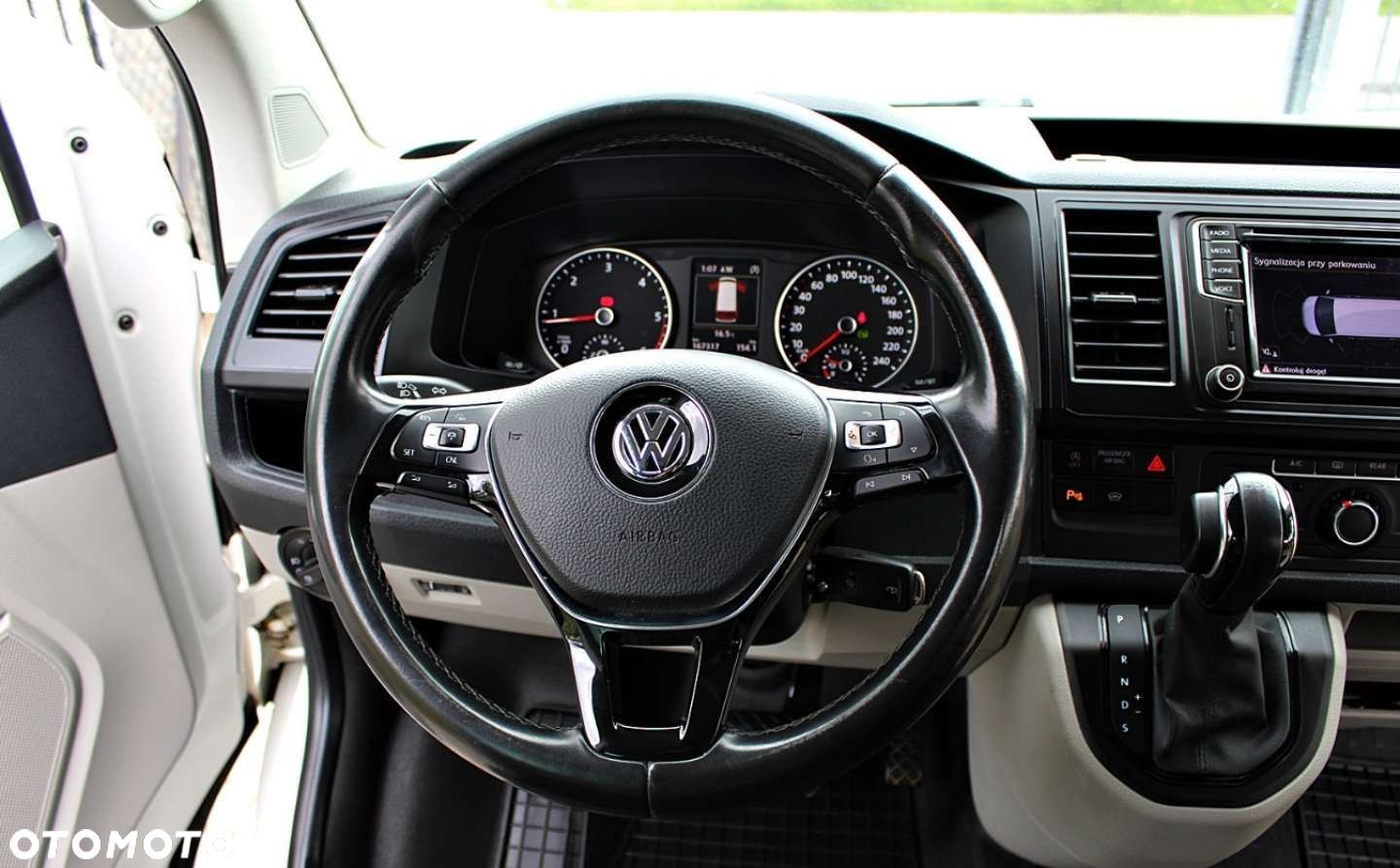 Volkswagen Caravelle - 19