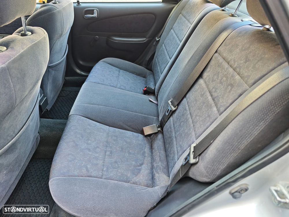 Toyota Corolla L/B 1.4 Base - 8