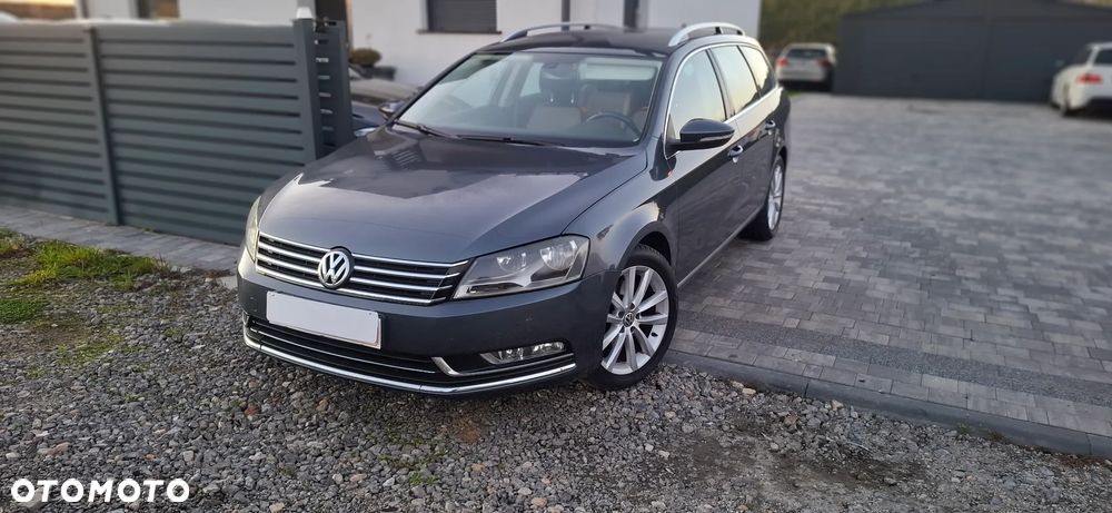 Volkswagen Passat - 11
