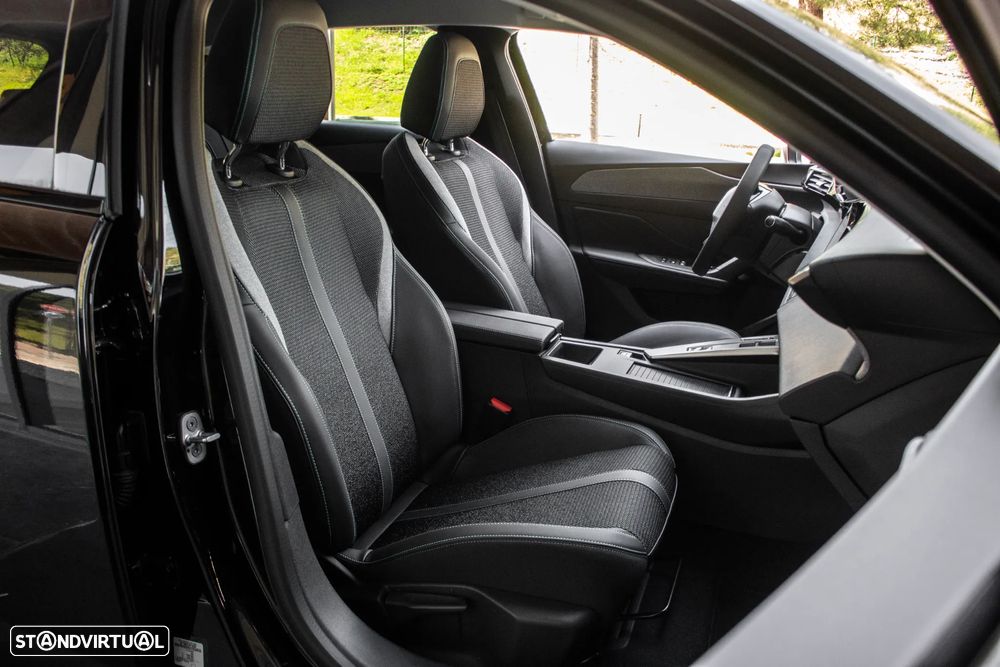 Peugeot e-308 156 Allure - 29