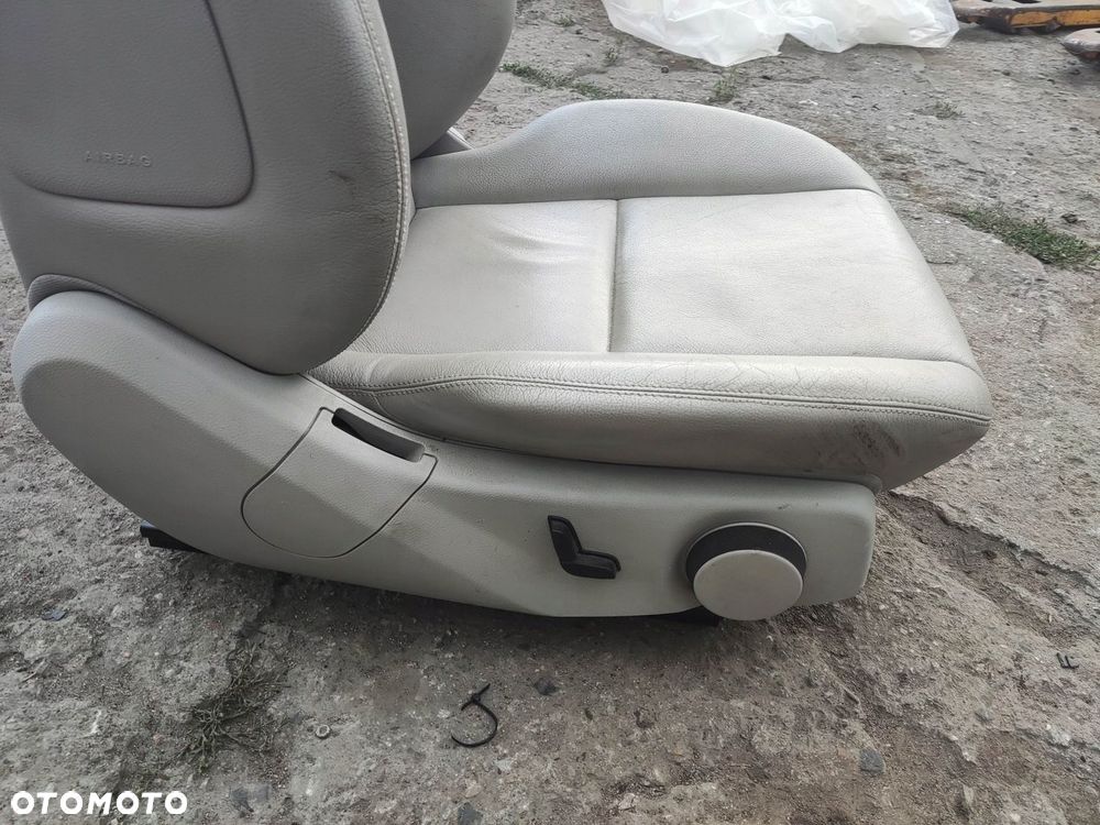 MERCEDES C KLASA W204 FOTEL PRAWY PRZEDNI SKÓRA GRZANY - 3