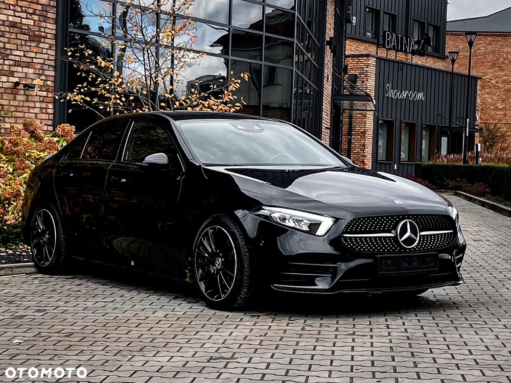 Mercedes-Benz Klasa A 180 7G-DCT AMG Line - 3
