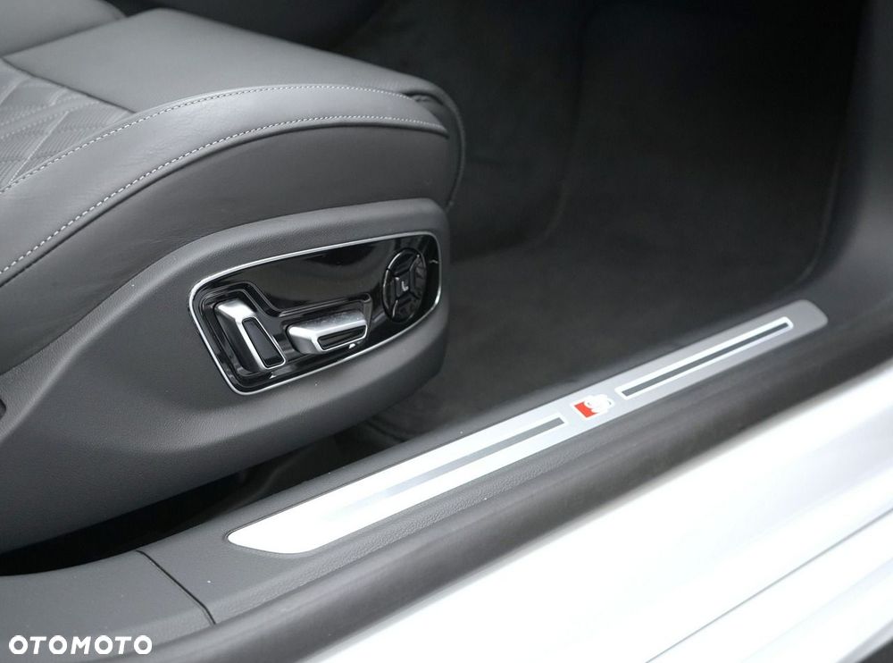Audi A8 - 30
