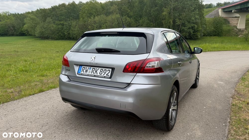 Peugeot 308 PureTech 130 EAT6 Stop & Start Active - 32