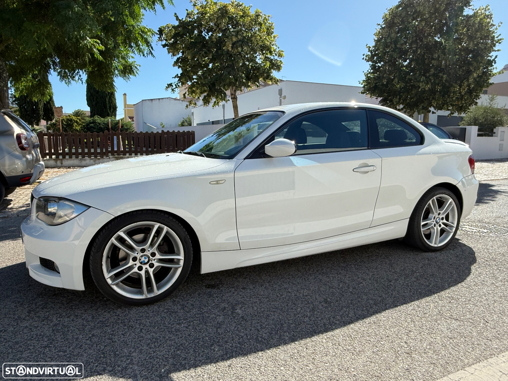 BMW 120 d Coupe Limited Edition Lifestyle c/ M Sport Pack - 10