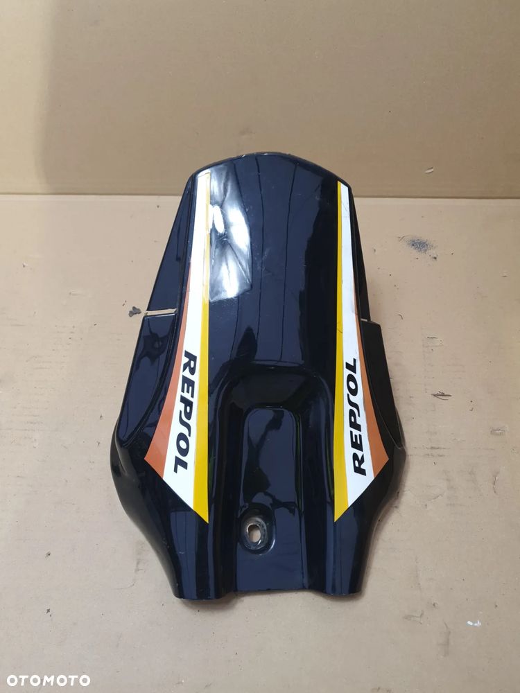 Yamaha YZF-R1 1000 RN09 (2002 - 2003) błotnik tył - 1