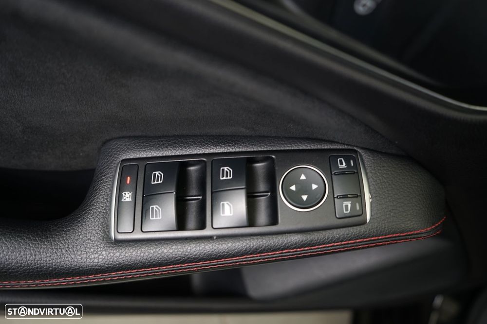 Mercedes-Benz CLA 220 (CDI) d 7G-DCT AMG Line - 17