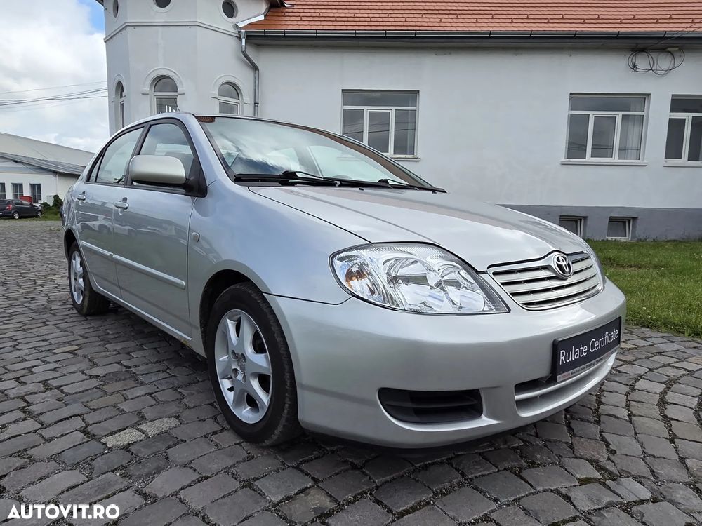 Toyota Corolla 1.6 Sdn. Xellence - 8