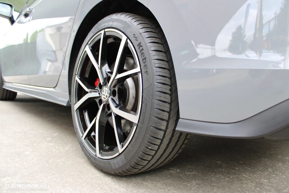 VW Golf 2.0 TSI GTI DSG Performance - 11
