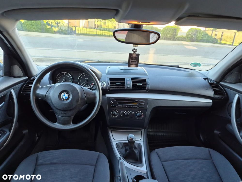 BMW Seria 1 - 12