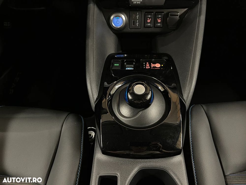 Nissan LEAF 62 kWh e+ N-Connecta - 21