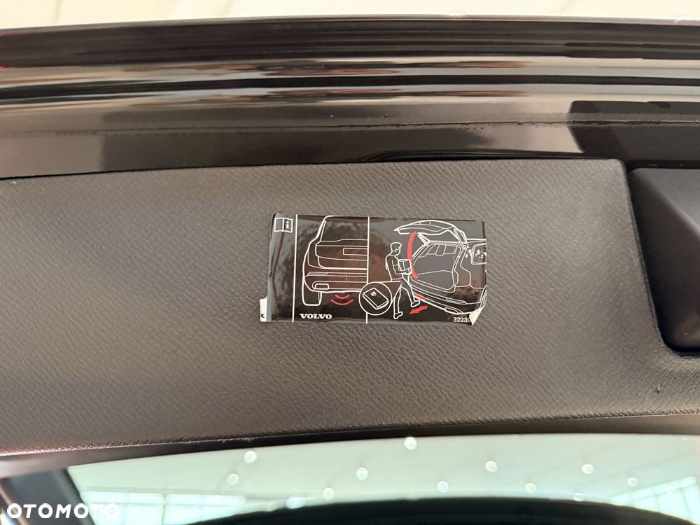 Volvo XC 90 - 30