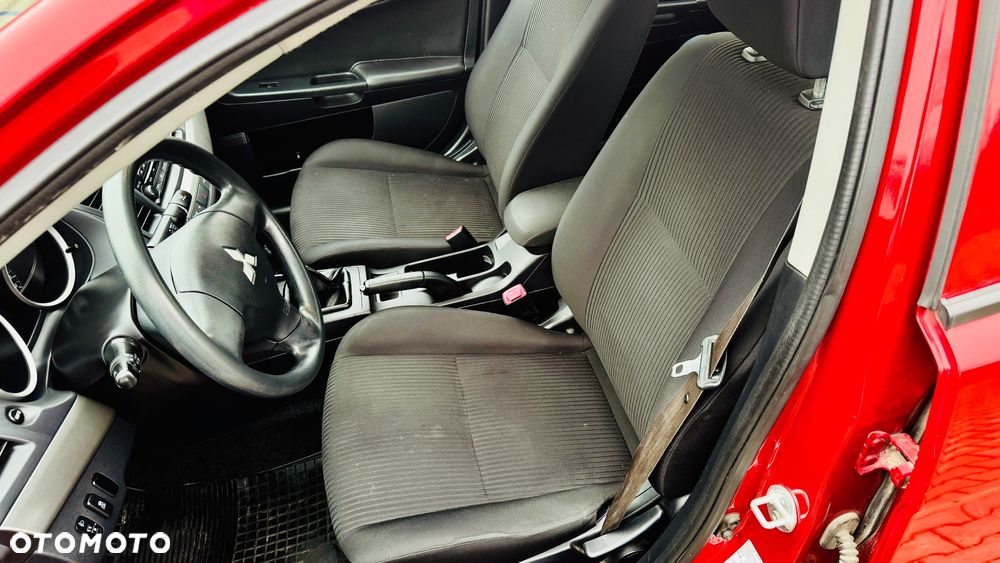 Mitsubishi Lancer - 14