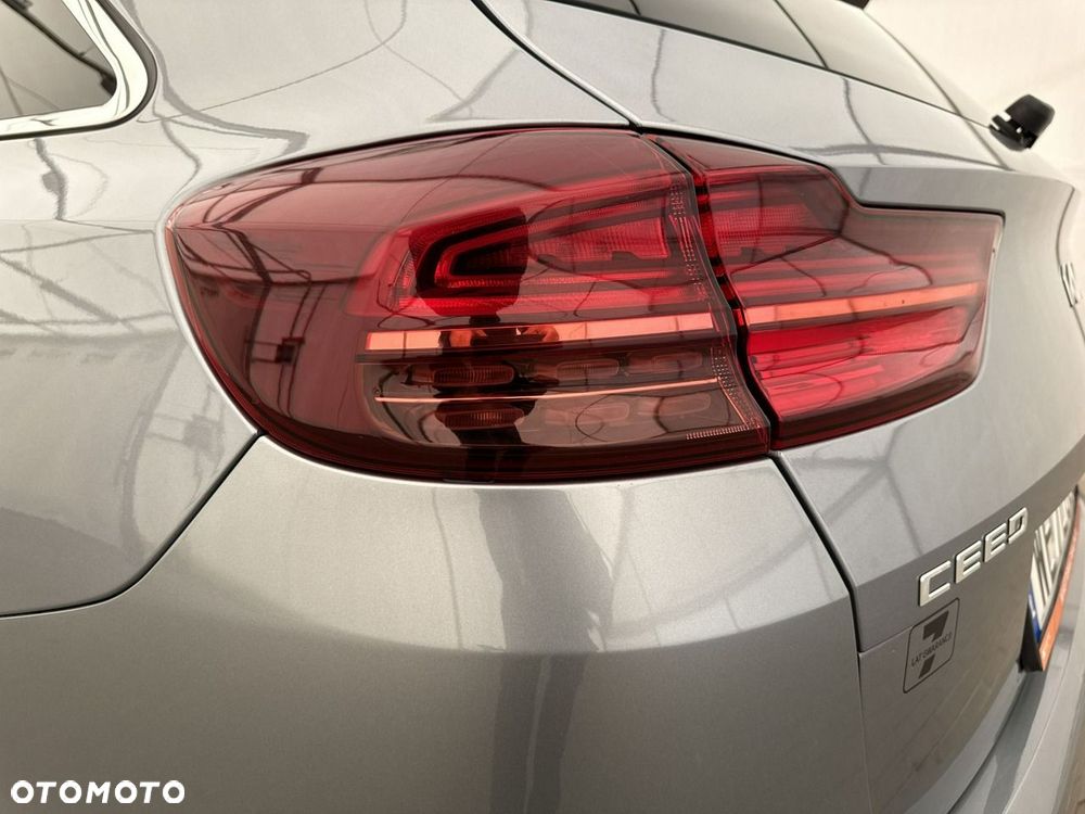 Kia Ceed - 30