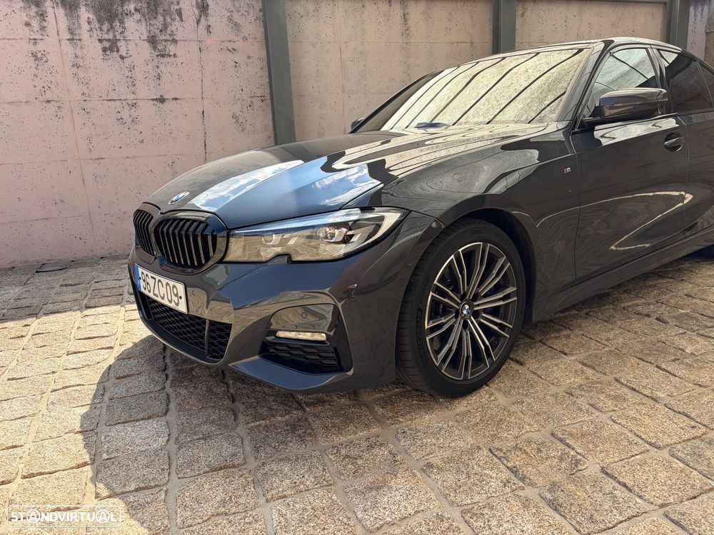 BMW 320 d Pack M Auto - 3