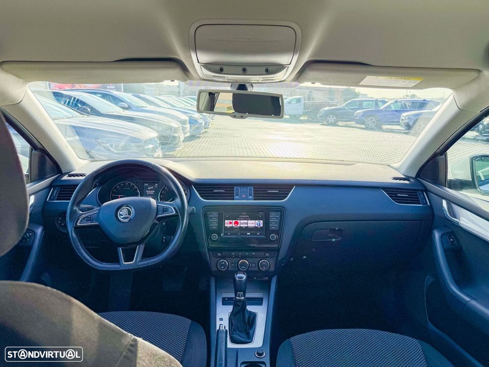 Skoda Octavia Break 1.6 TDi Style DSG - 22