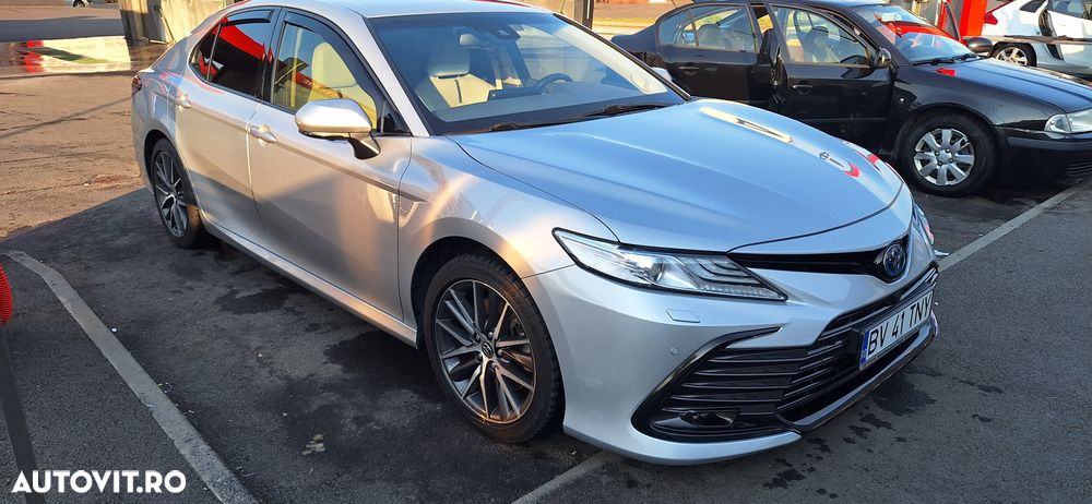 Toyota Camry 2.5 Exclusive - 1