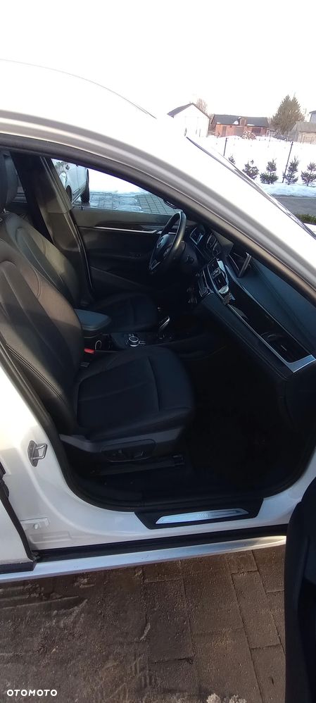 BMW X1 xDrive25i Sport Line - 13