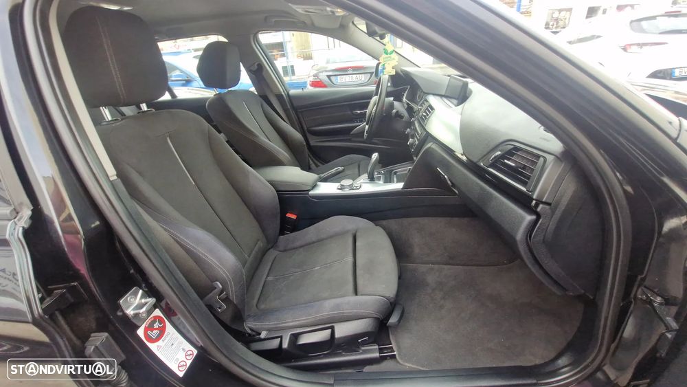 BMW 318 d Touring Auto Line Sport - 9