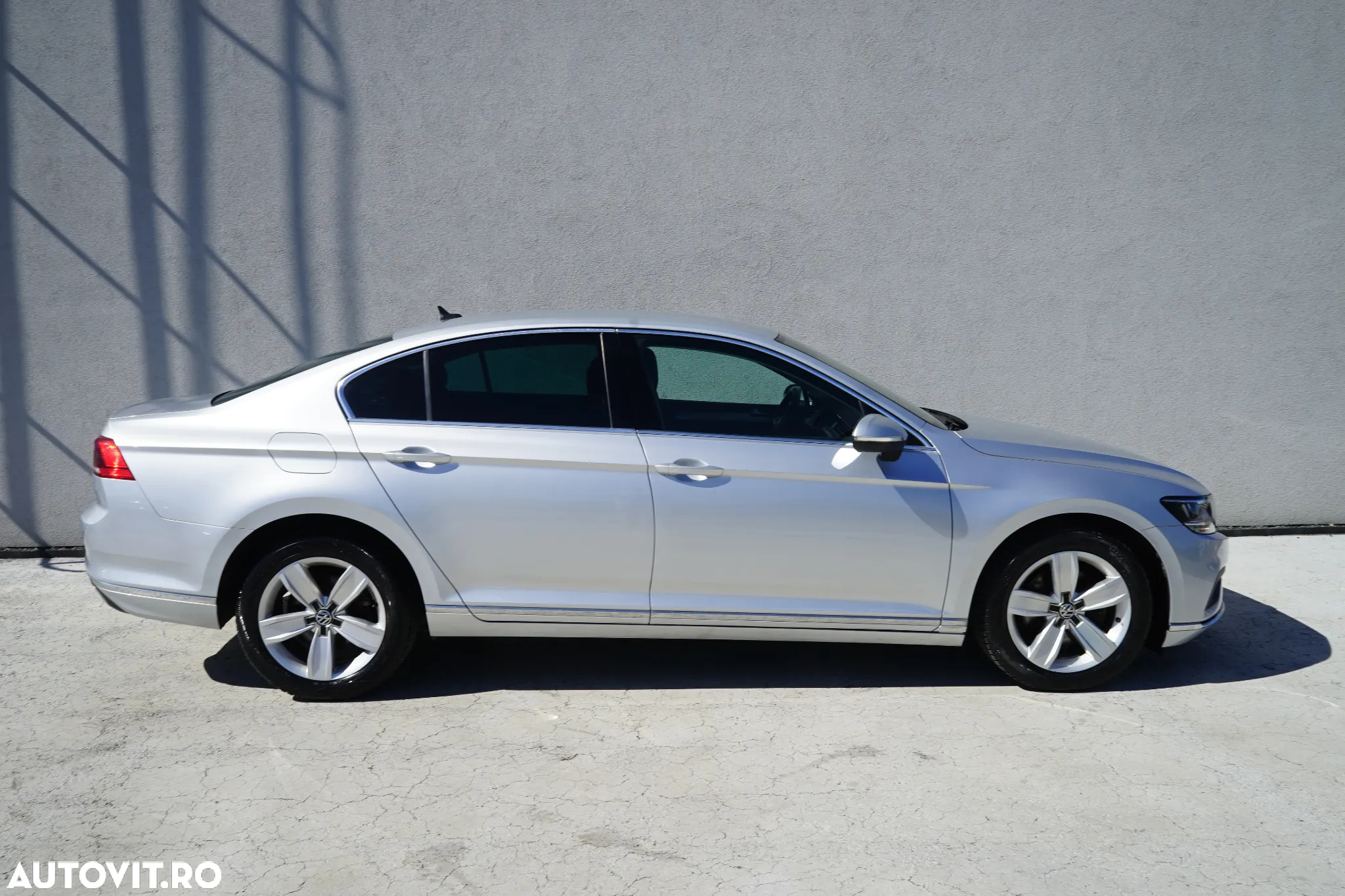 Volkswagen Passat Variant 2.0 TDI DSG Highline - 7